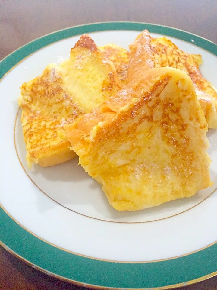 さくっふわっ    一日つけて焼いたフレンチトースト✩🍴|あんちょさん