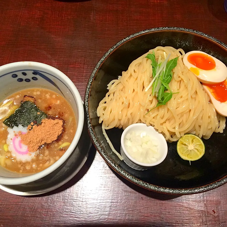 Snapdishの料理写真:大阪・福島『つけ麺 みさわ』の味玉つけ麺|ゆきてぃさん