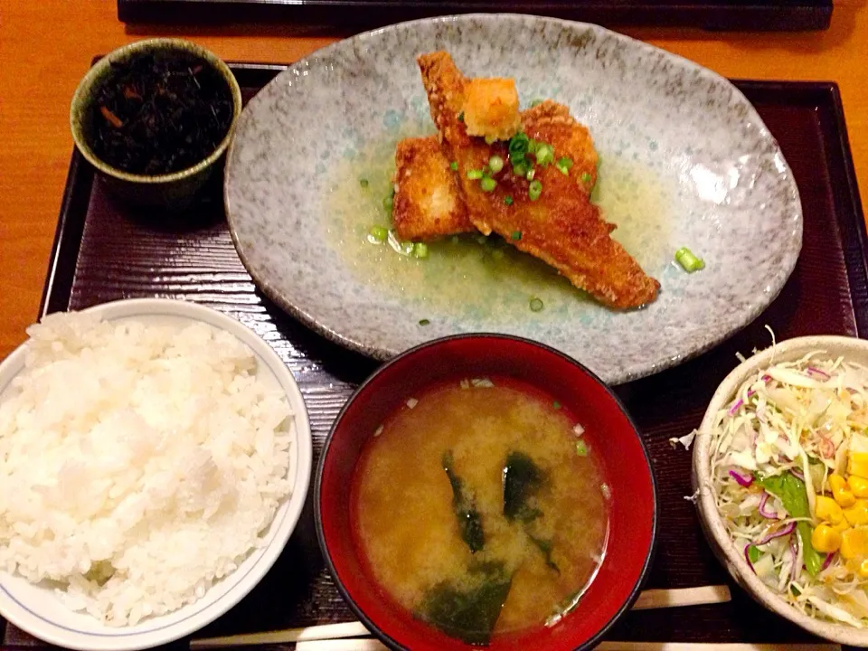 カレイの唐揚げ定食|chan mitsuさん