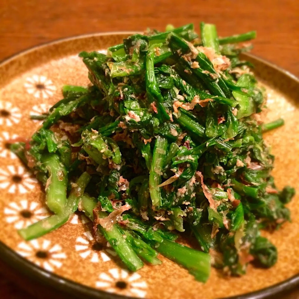 なおさんの料理 ♥️春菊だけ！やみつきサラダ|ありさん