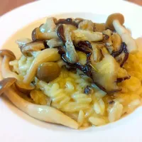 Snapdishの料理写真:Mushroom Risotto|Laetitia Kuoさん