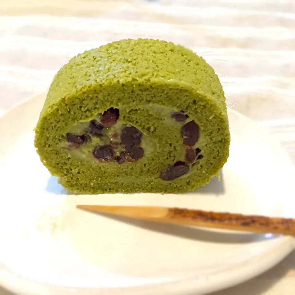 Snapdishの料理写真:米粉の抹茶ロール2|Everyday Sweets💕さん