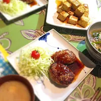 土曜のよるごはん☆豆腐ハンバーグ・もやしとほうれん草のナムル・厚揚げの甘辛焼き|zuzu☆さん