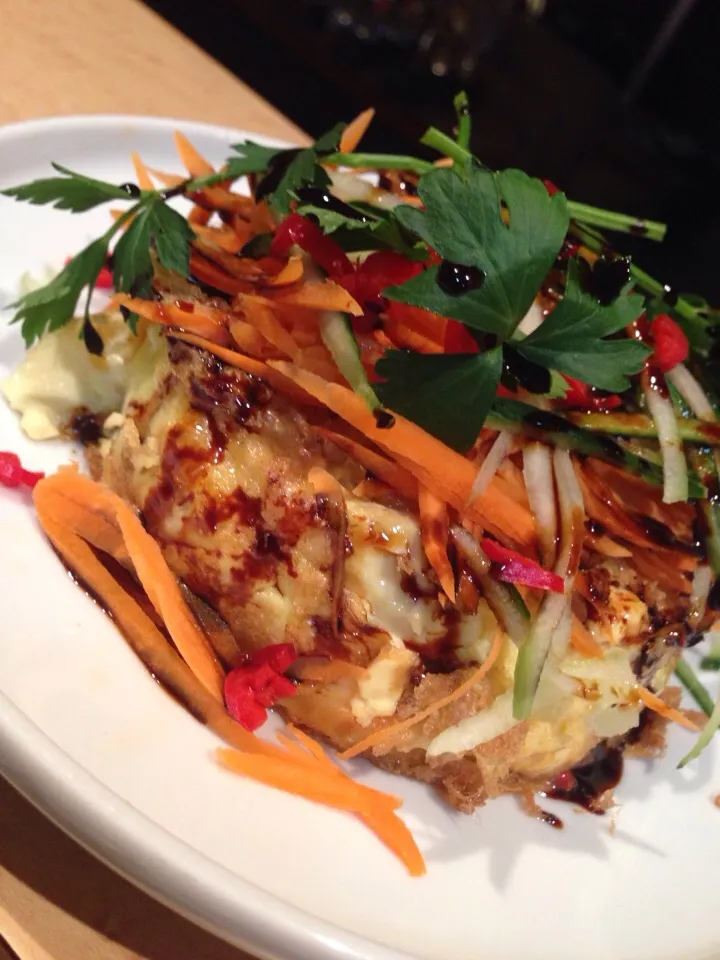 Fried Egg Tofu Salad with Chili and Thick Soy Sauce.|Joha Hassanさん