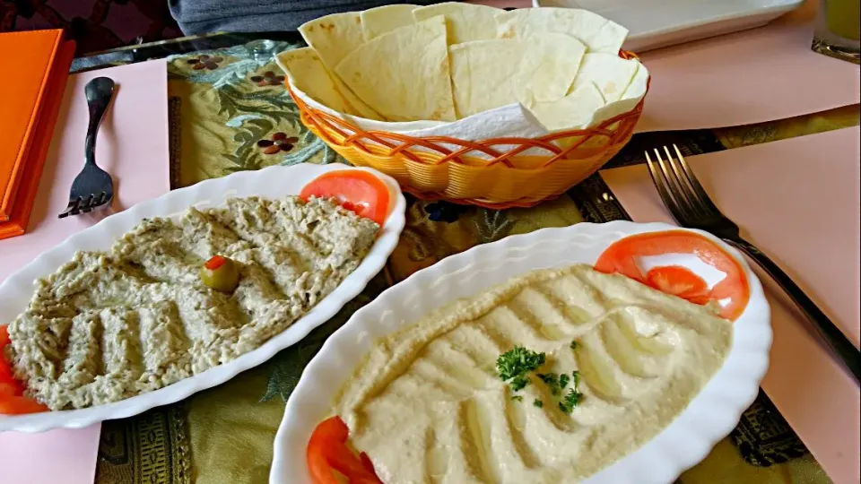 Hummus and eggplant with yogurt|Skyeさん