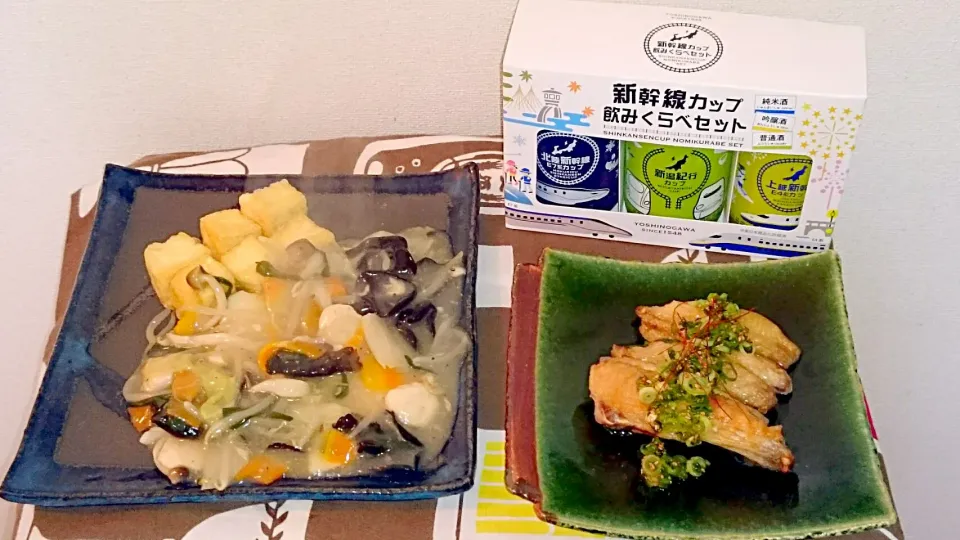 Snapdishの料理写真:揚げ出し豆腐の中華餡掛け・焼き手羽葱ダレ・新幹線カップ飲み比べ|藤井裕之さん