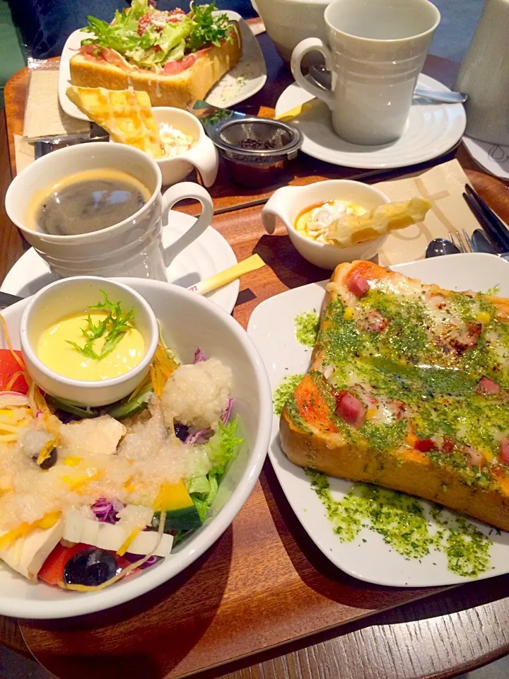 9waffle cafeにて夕食♡|ナナさん