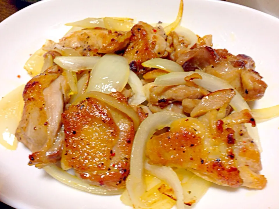 Snapdishの料理写真:Chicken with onion sautéed|viviさん