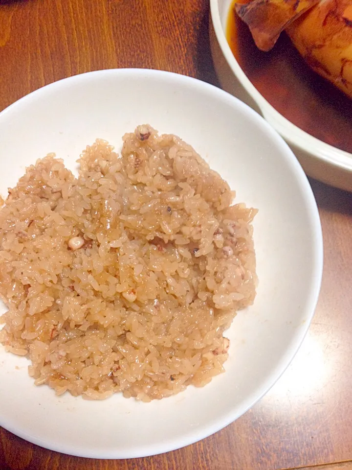 イカめしの煮汁と余ったもち米で出来た"いかおこわ"|yumyum😋さん