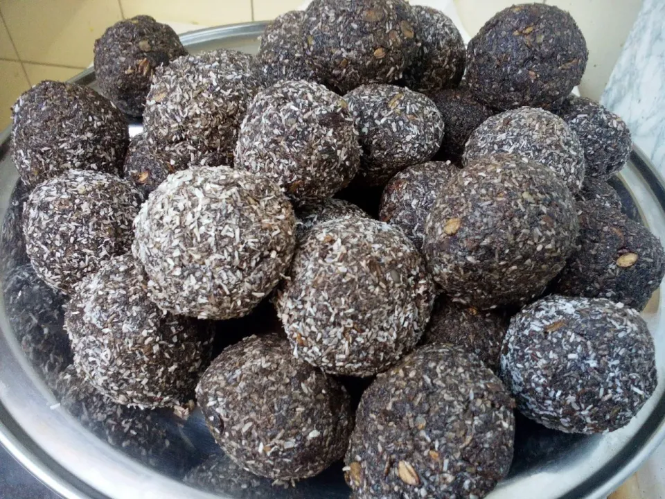 cacao coco palm dates nuts sugar free sweet|der_inderさん