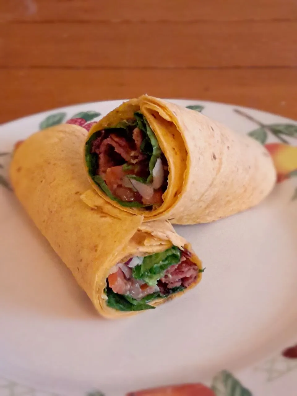 Turkey Bacon Avocado Wrap|Nancy Childressさん