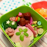 Snapdishの料理写真:春のお花弁当(*^^*)|りえっぴさん