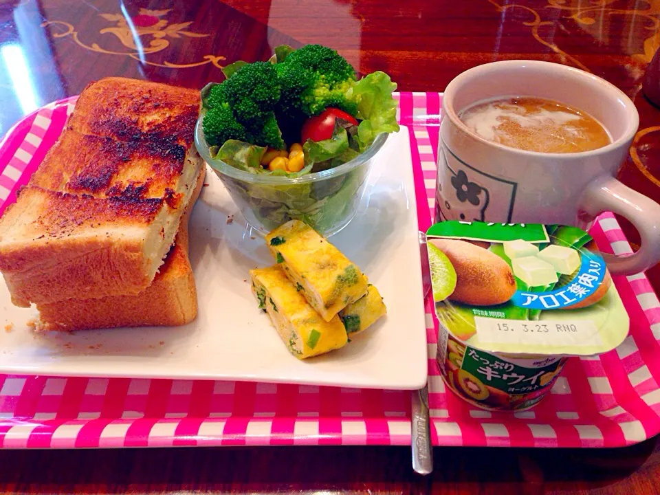 Snapdishの料理写真:今日の朝御飯(๑´ڡ`๑)|ちゃたままさん