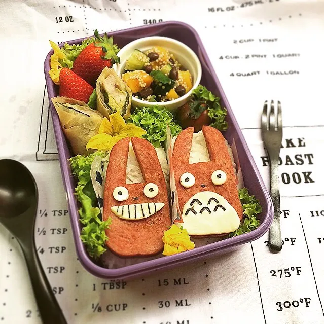 Totoro Supam Musubi Lunch box! トトロスパムむすび弁当💕|Yuka Nakataさん