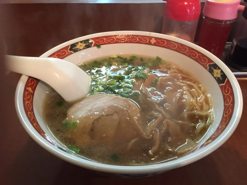 醤油ラーメン|マハロ菊池さん