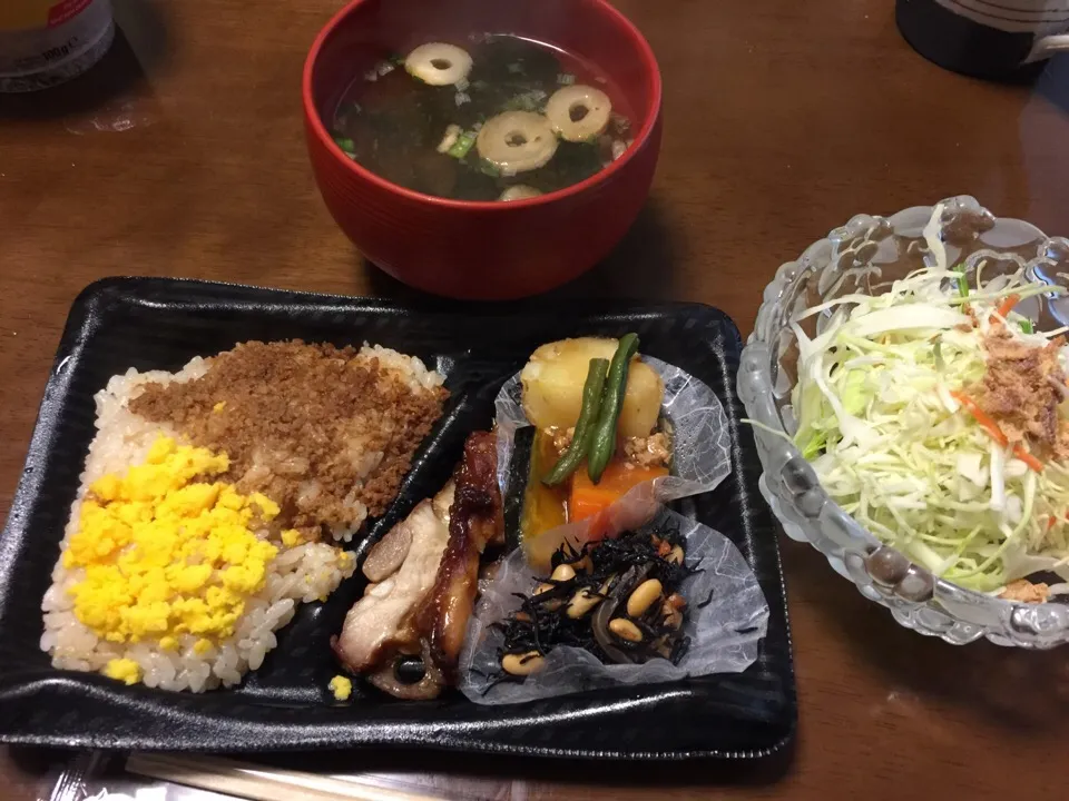 鶏そぼろ弁当|愛ペガさん