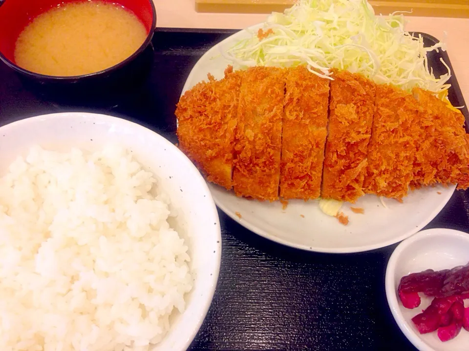 とんかつ はまや・ロースカツ定食|ゆうじ.さん