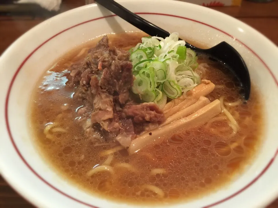 シマシマトム 牛骨醤油ラーメン|ddr3rdmixさん