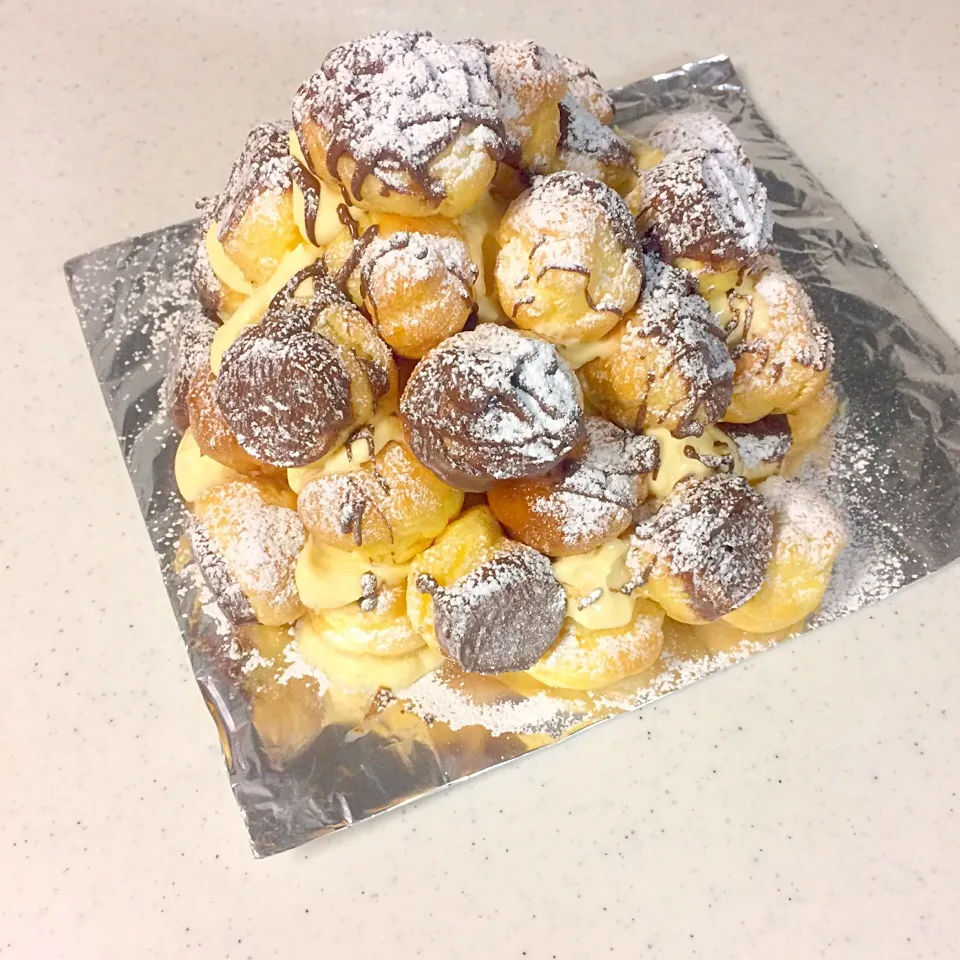 Snapdishの料理写真:クロカンブッシ: croquembouche|髙榮 杏奈さん