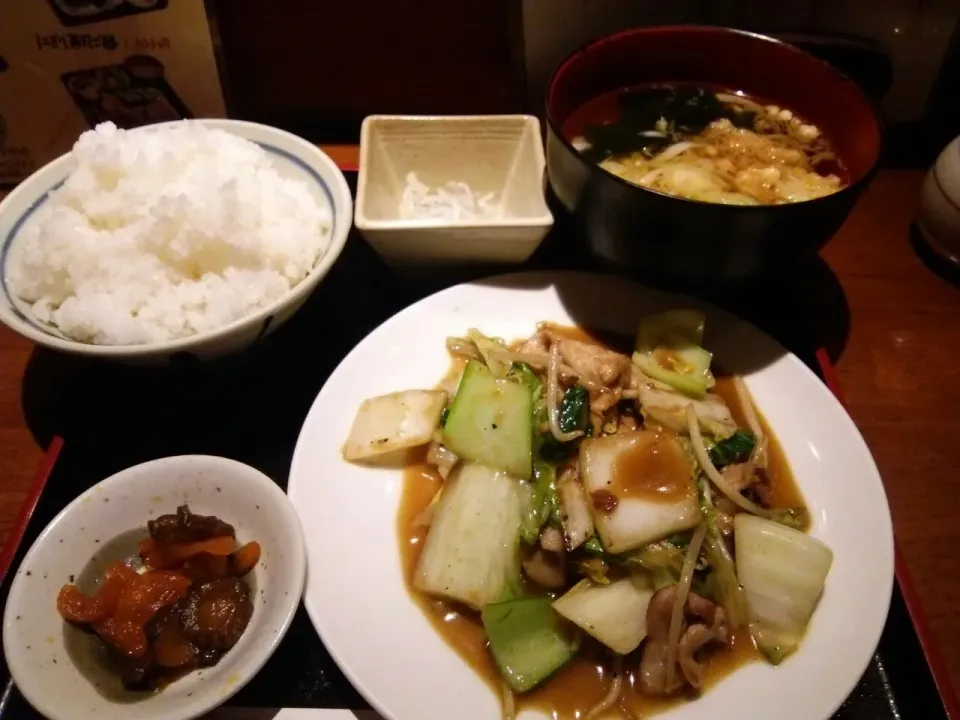 旬魚ゆるり 豚ロースと野菜の味噌炒め定食、790円。|東京ライオンズさん