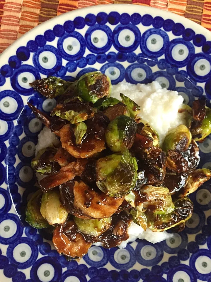 shrimp and grits with brussels sprouts|Matthew Cashenさん