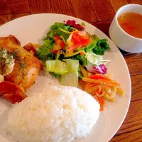 Snapdishの料理写真:grilled chicken lunch :) バターグリルチキンのランチ☆