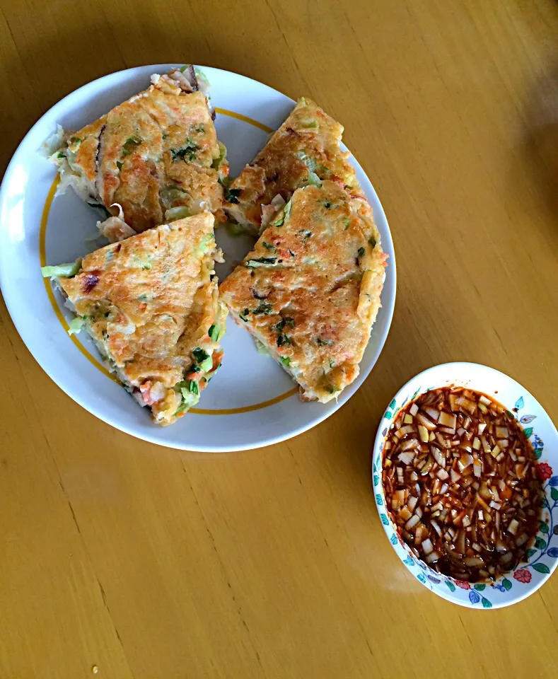 青梗菜と鮭のチヂミ風お好み焼き|とんすけ😋さん