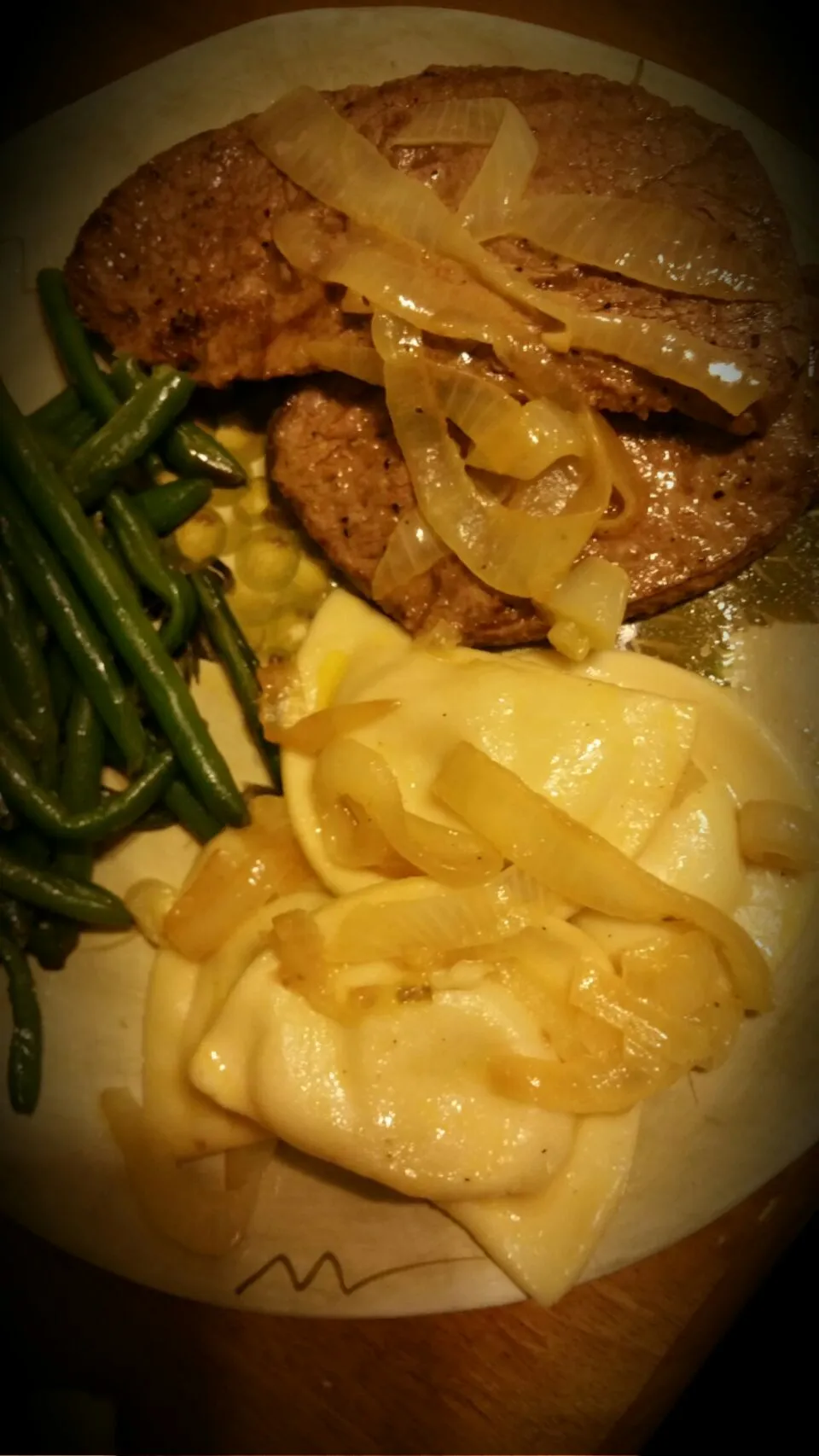 petite sirloin steaks, pierogies, string beans|mさん