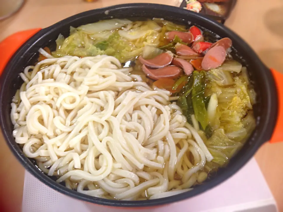 ディサービスのお昼   煮込みうどん|やっちゃんさん