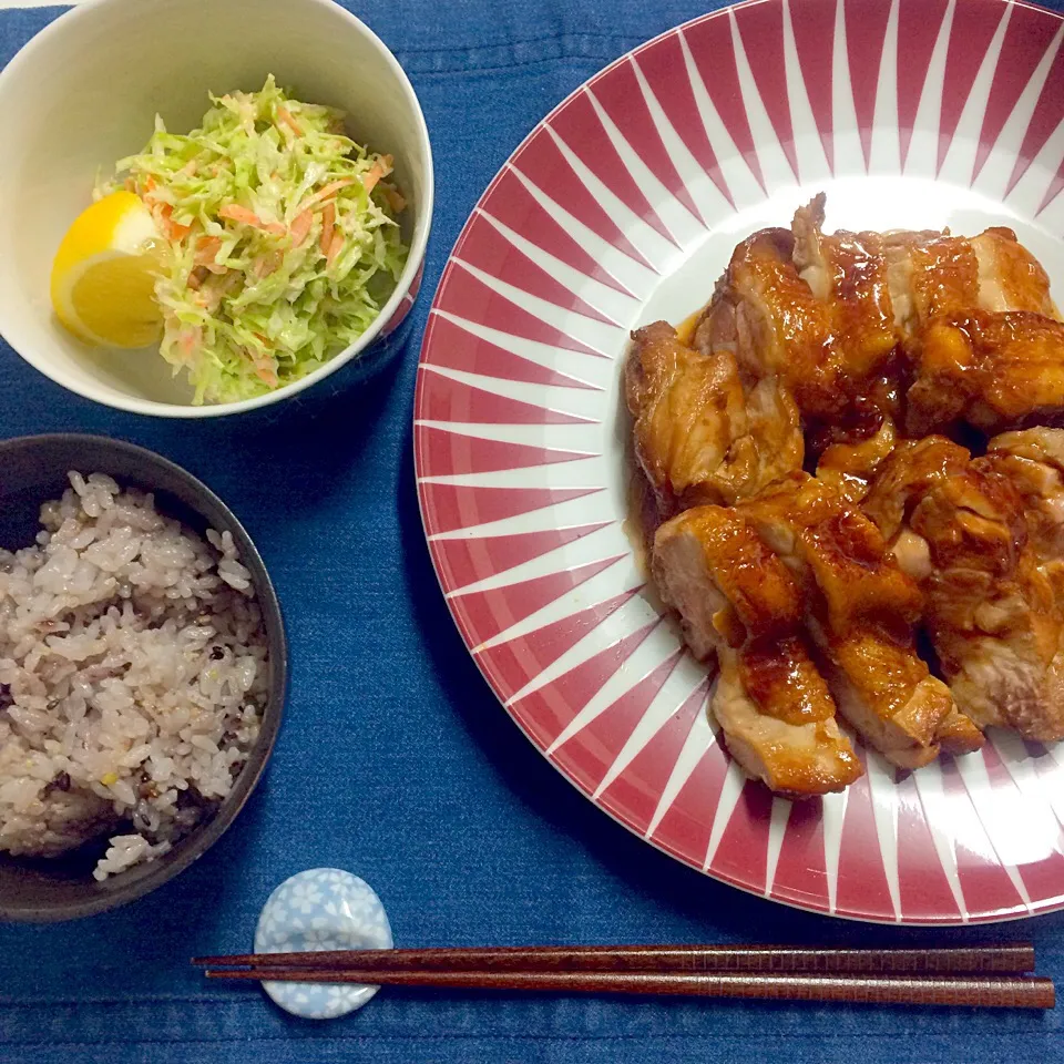 Snapdishの料理写真:＊旦那さんの晩御飯＊十六穀ご飯・照り焼きチキン・キャベツとツナのコールスローサラダ|髙榮 杏奈さん