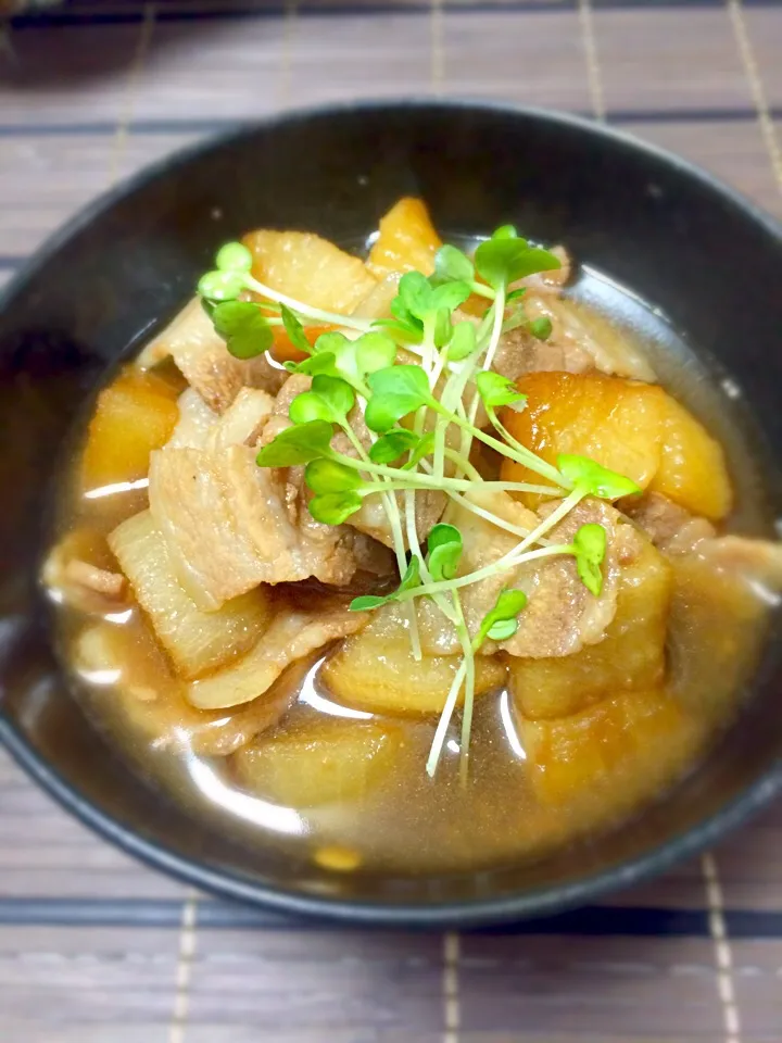 くららさんの料理 大根と豚肉のこっくりオイスター煮❤️|まぁちゃんさん