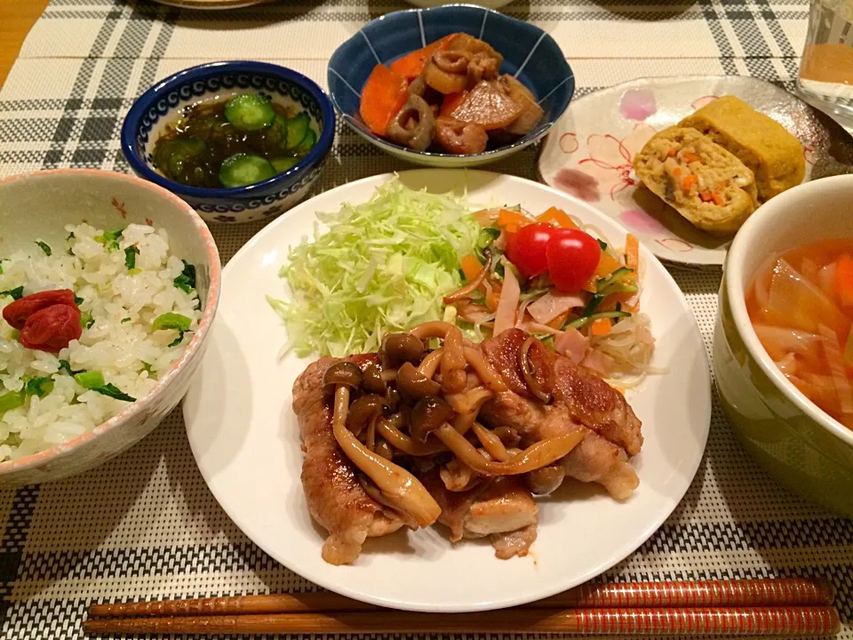 Snapdishの料理写真:豆腐の肉巻きしめじソース(♡´艸`)大好きな大根葉混ぜご飯などの夕御飯♪|airi-nさん