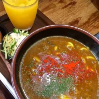 Snapdishの料理写真:大学生に人気のジャワカレーうどん|Miwao.kさん