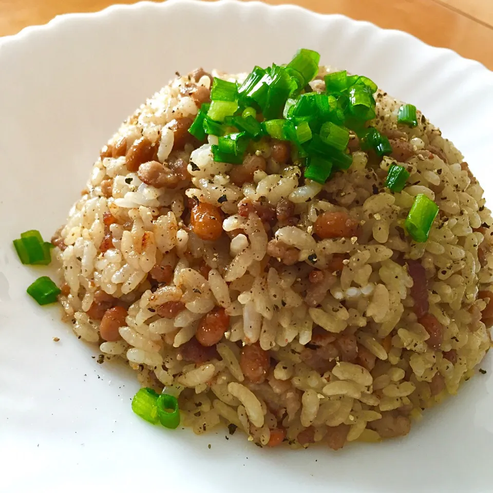 スパイシー納豆挽き肉チャーハン|カウンター嬢さん