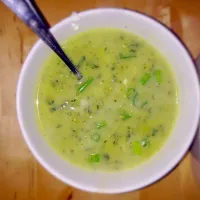 Pea and mint soup|Tori Poundsさん