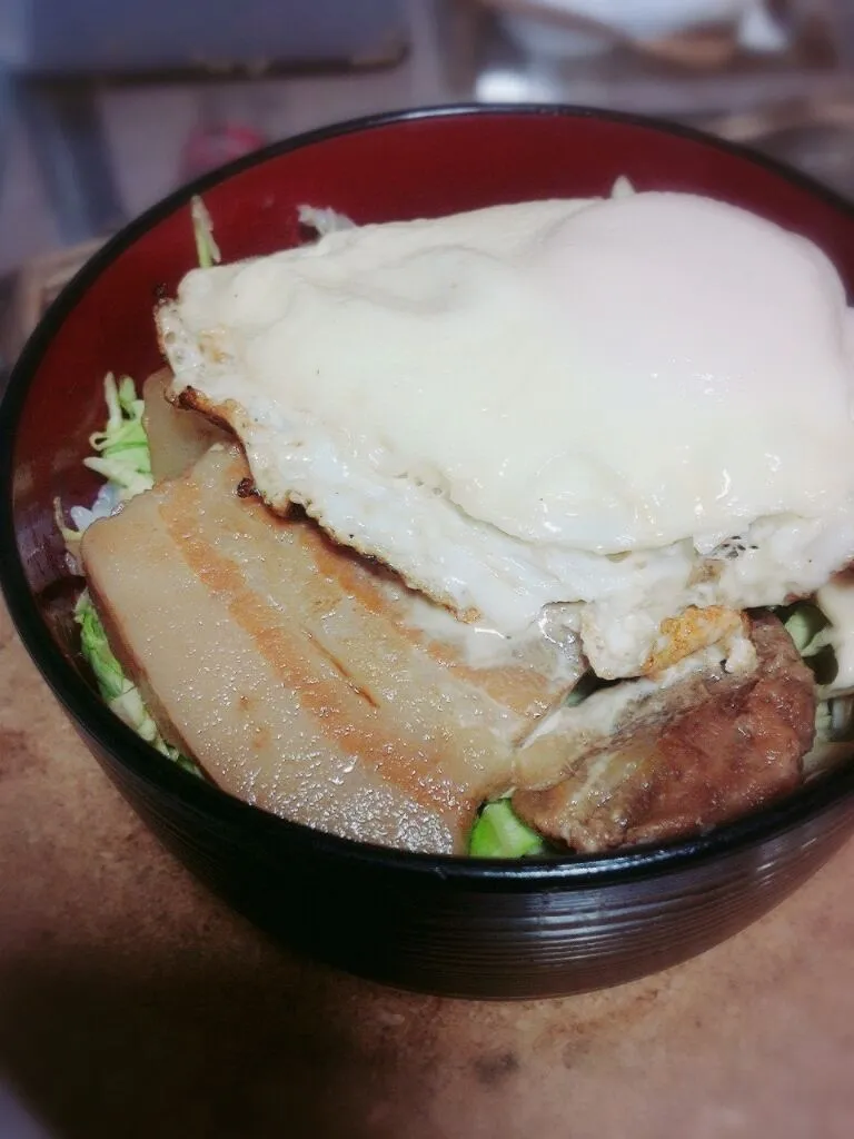 豚角煮丼|ゆちよさん