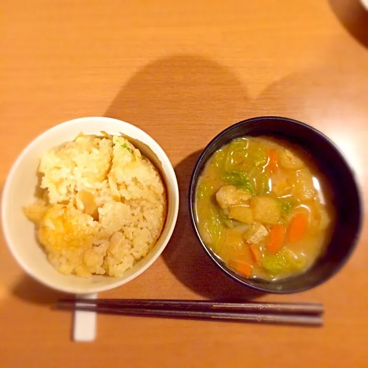 筍おこわと具沢山味噌汁(๑• •๑)♡|ニコさん