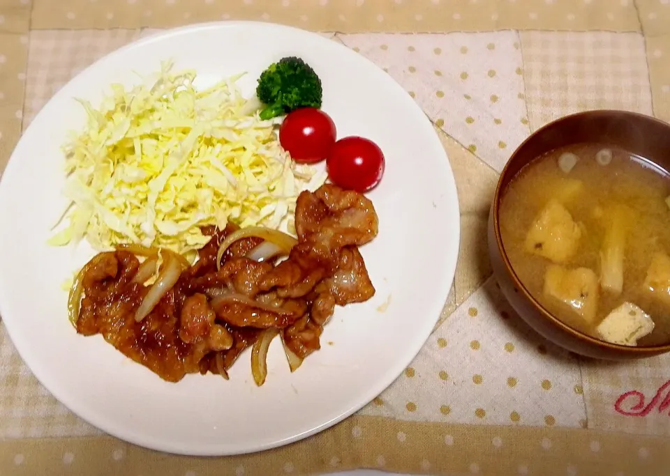 豚ロースのしょうが焼き・がんもと榎の味噌汁|chocoさん