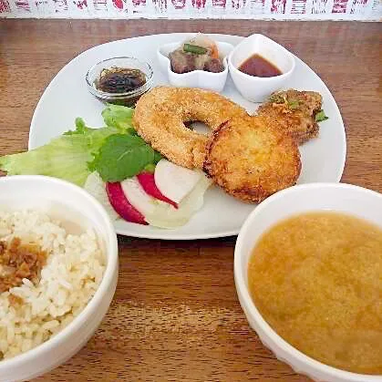 三種の揚げ物ランチ|矢部肇子さん