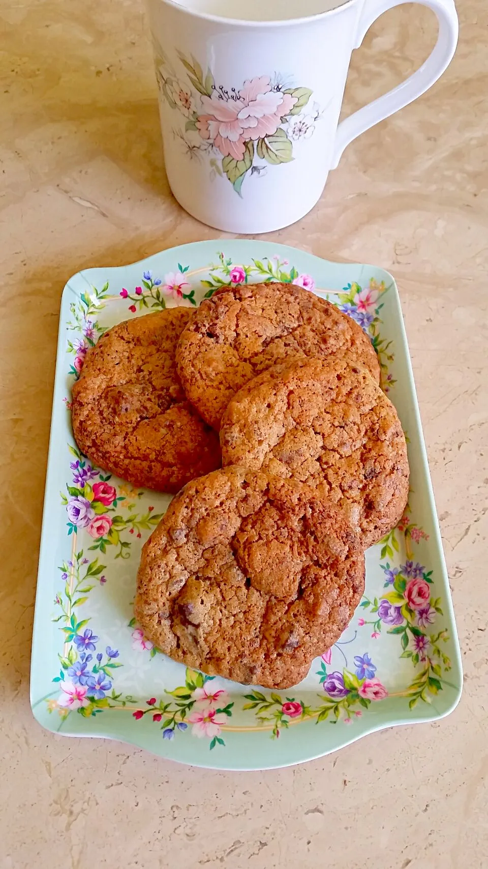 Chocolate Chip and Walnut Cookies|Kolinda Milatさん