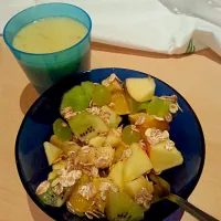 fruit salad with sugarfree smoothie|Michelle Leuchtenbergerさん