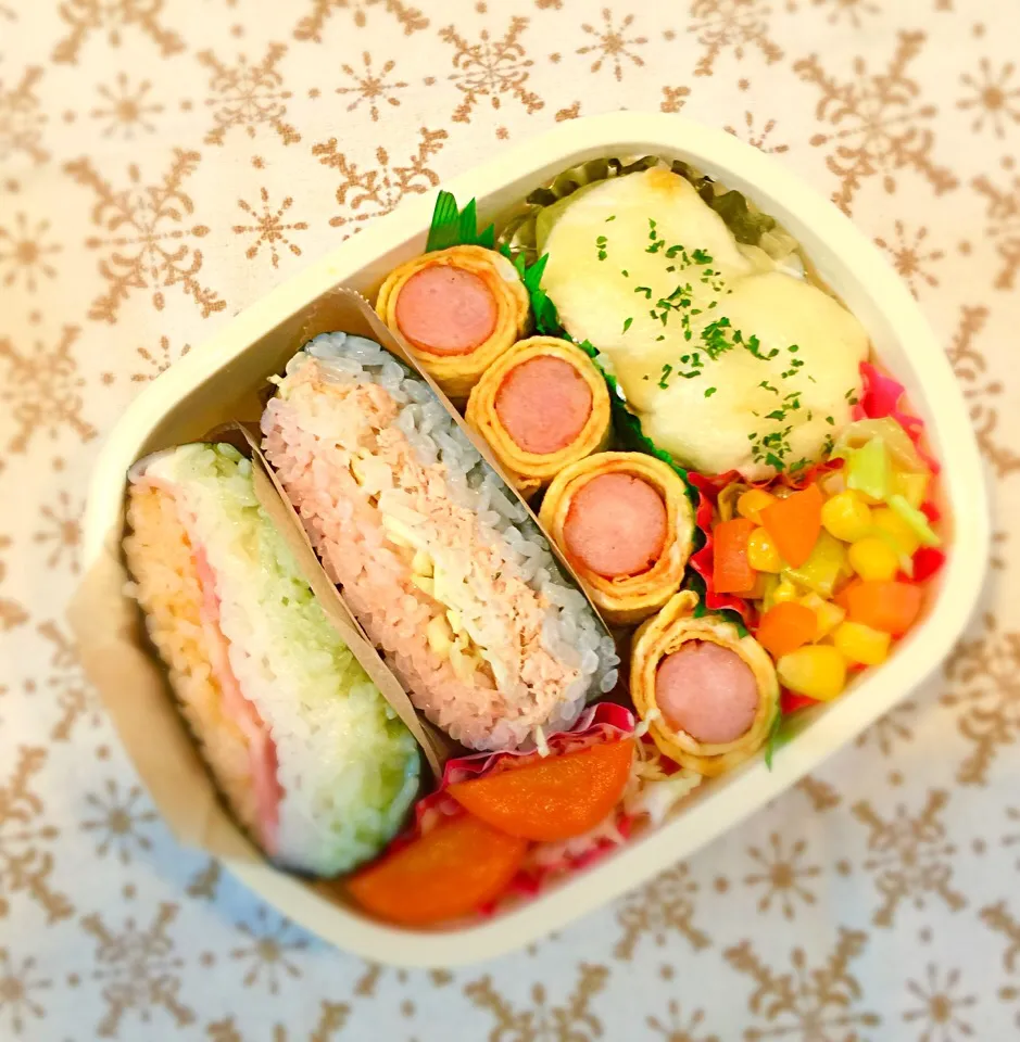 デコふりでおにぎらず弁当|たまこ17さん