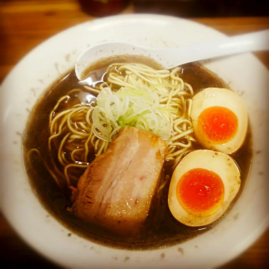 Snapdishの料理写真:煮干しラーメン|よちやまさん