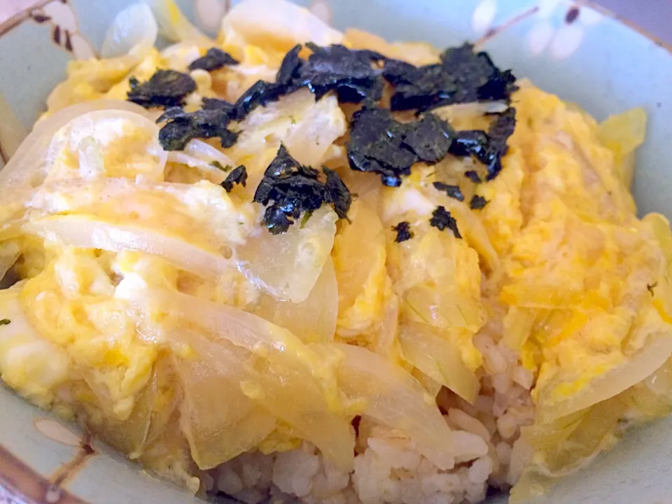 Tamadon!!! Ref: http://www.zojirushi.com/app/recipe/-i-tamago-donburi-i-egg-bowl-|mamakumiさん