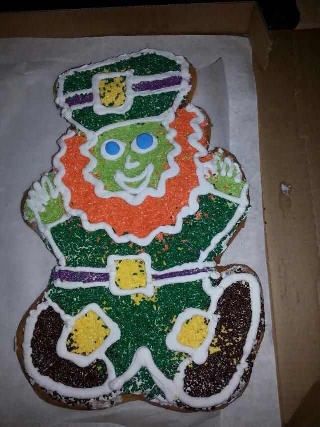 leprechaun donut cake from a guest at work.|Polly Gelfusoさん