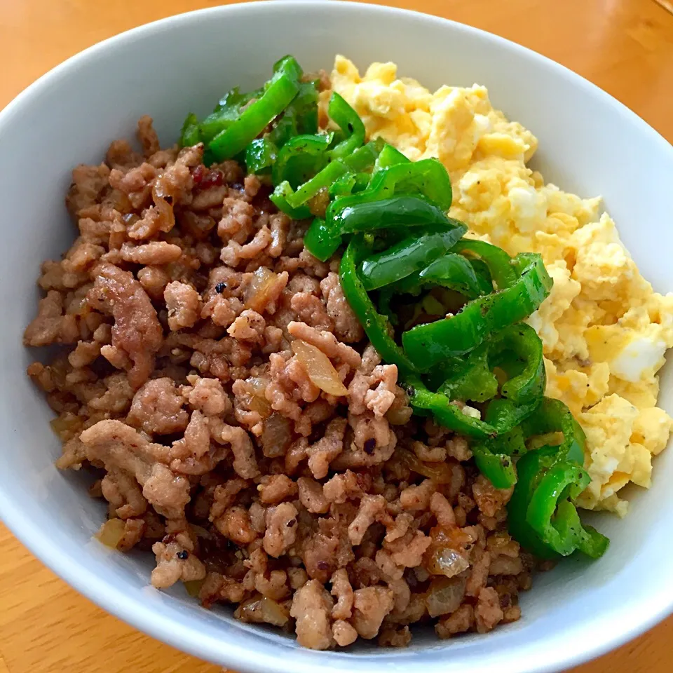 三色丼|カウンター嬢さん