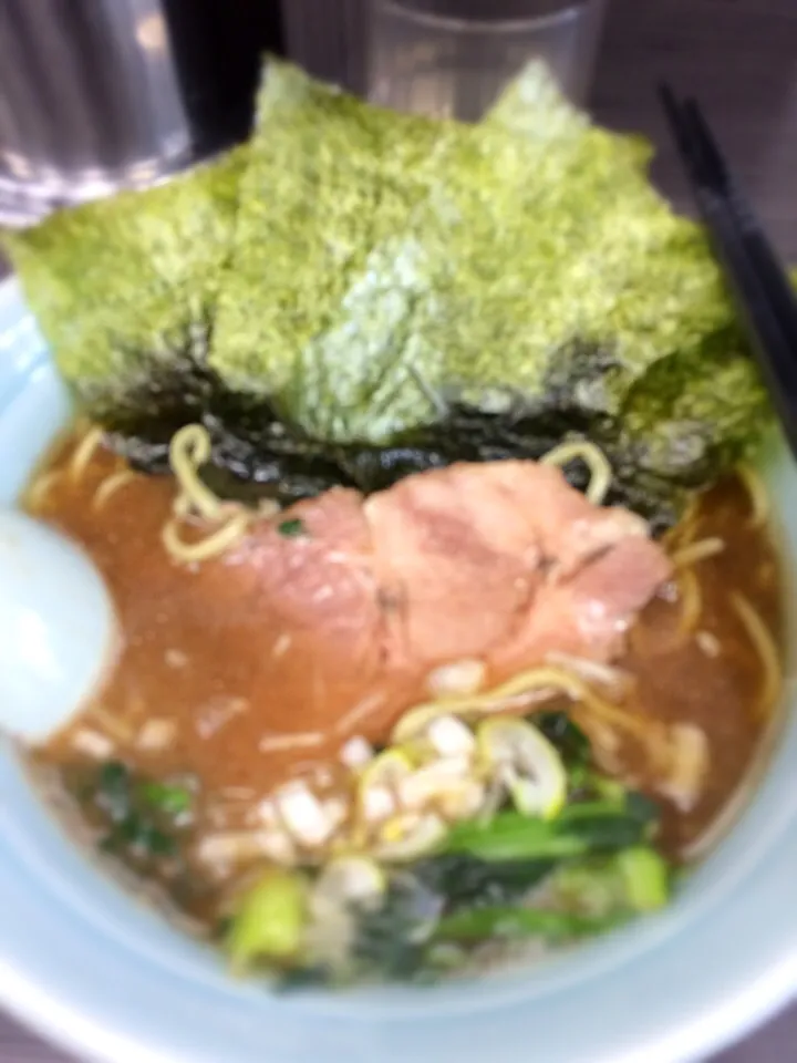 野球の試合後に横浜家系ラーメン。煮干し豚骨。臭みは無くて美味しかった。|土屋幸治さん