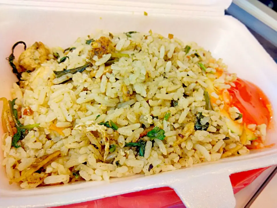 Snapdishの料理写真:Nasi Goreng Kampung....|Jason Letchumananさん