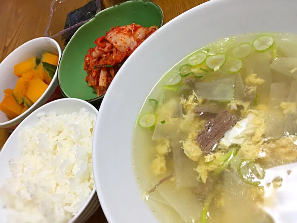 소고기국밥과 오늘 담근 김치★牛肉スープのクッパと今日漬けたてキムチ|ちもこさん