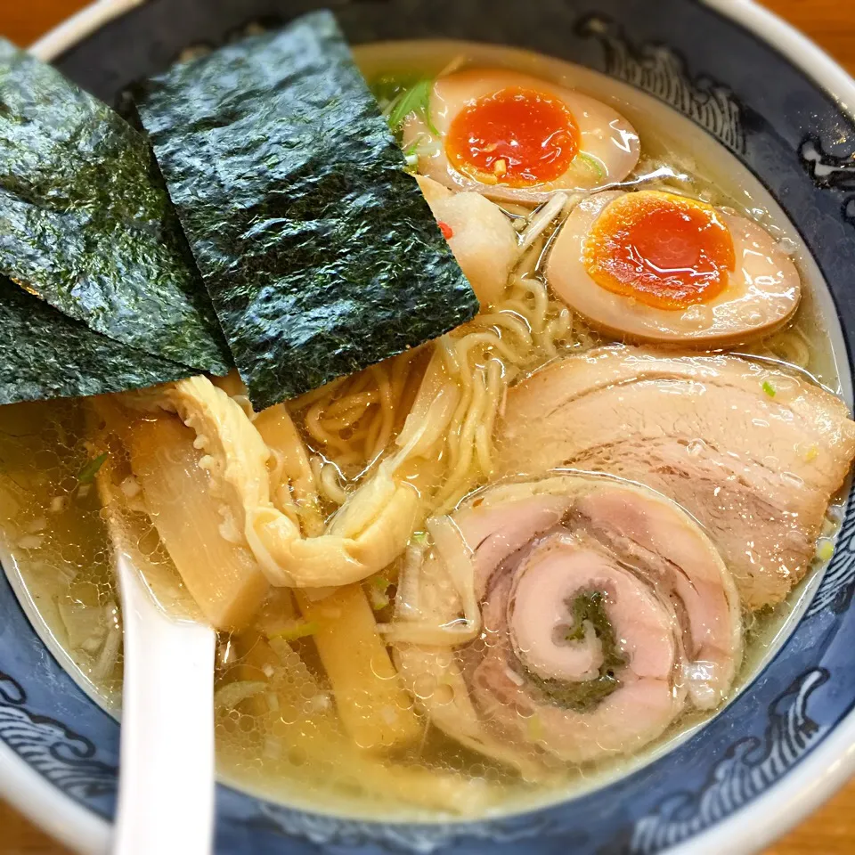 Snapdishの料理写真:久しぶり！足立区、しおの風の特製塩ラーメン。美味しいわぁー！|リュカさん